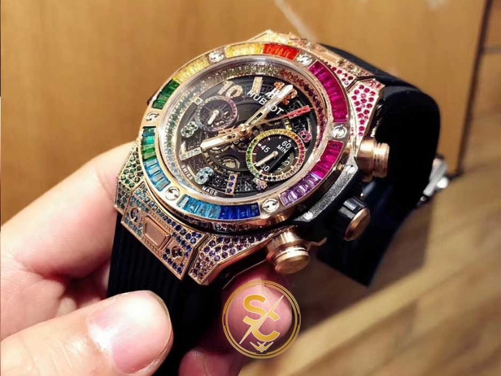 dong ho hublot rainbow Mặt số của mẫu Hublot Rainbow Chronograph Replica chính là điểm nổi bật giúp chiếc đồng hồ trở nên cuốn hút và lộng lẫy