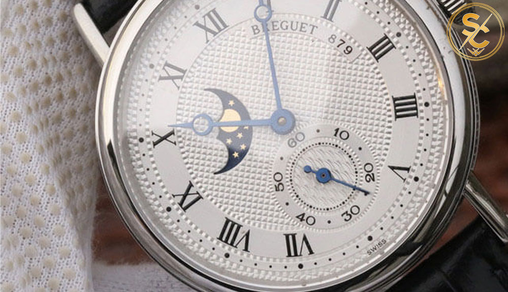 Đa phần mặt kính của đồng hồ đều được chế tác từ kính Sapphire.