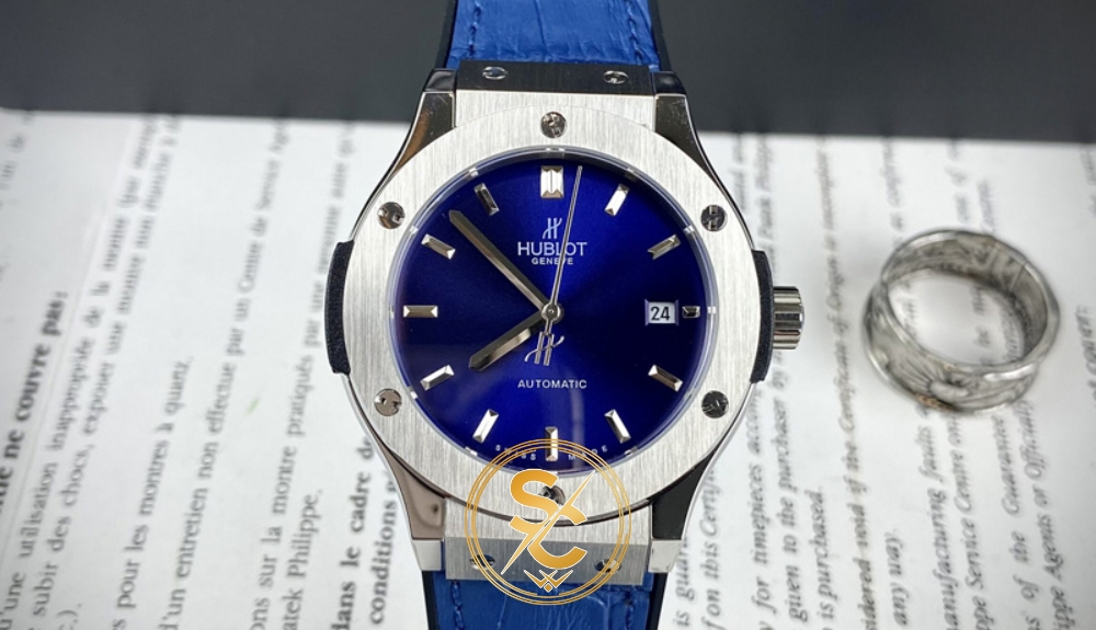 Đồng hồ Hublot vỏ thép dây da xanh dương giá 5 triệu